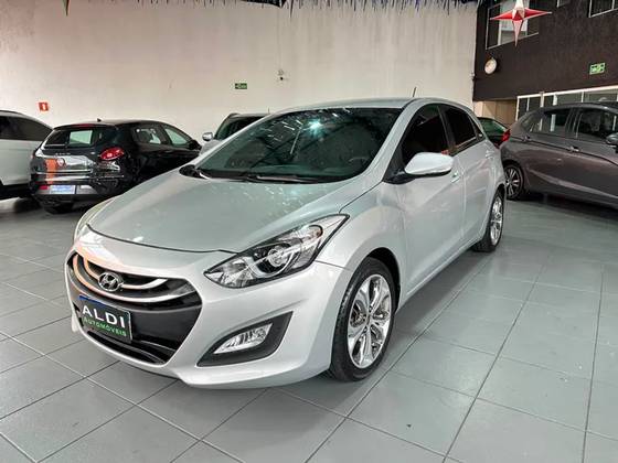 HYUNDAI I30 2.0 MPI 16V GASOLINA 4P AUTOMÁTICO HYUNDAI I30 2.0 MPI 16V GASOLINA 4P AUTOMÁTICO